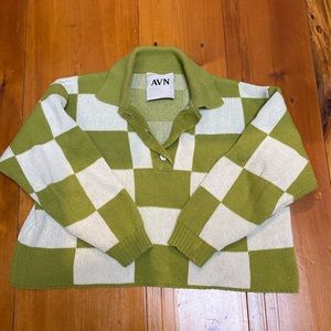 AVN Italy Cropped Checkered Sweater